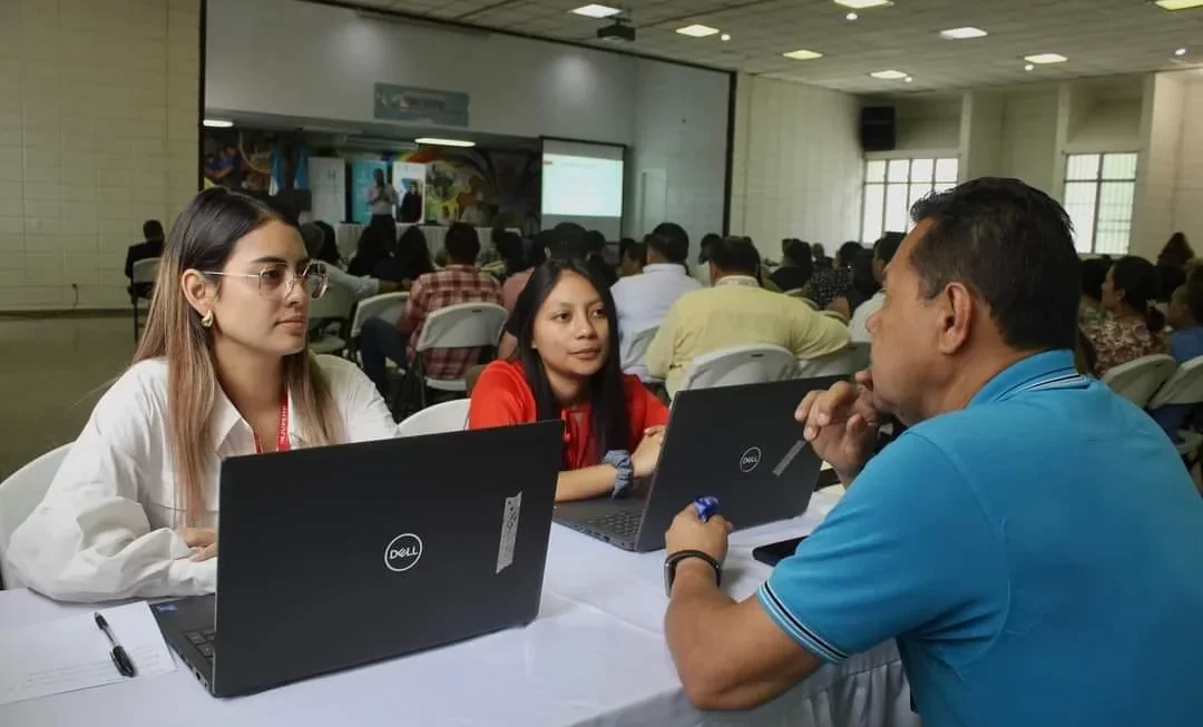 INJUPEMP expone productos financieros en Feria de Crédito