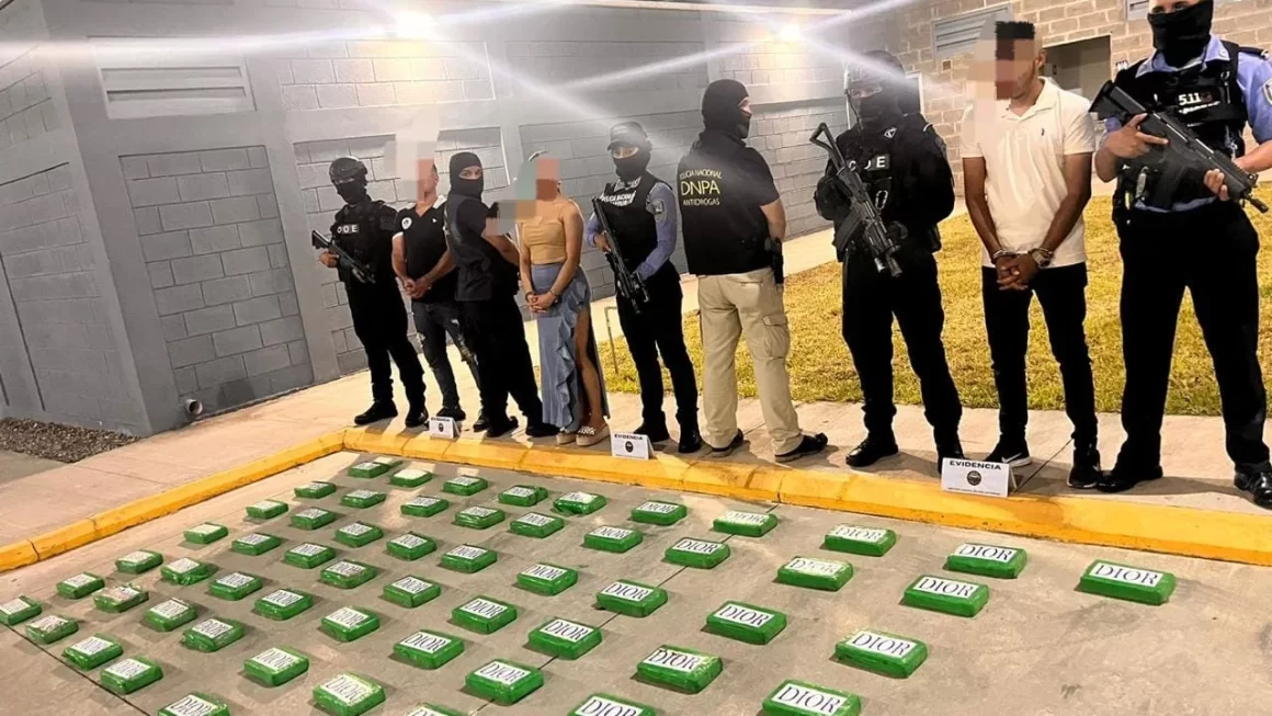 Con 64 kilos de cocaína detienen a tres personas en Progreso, Yoro