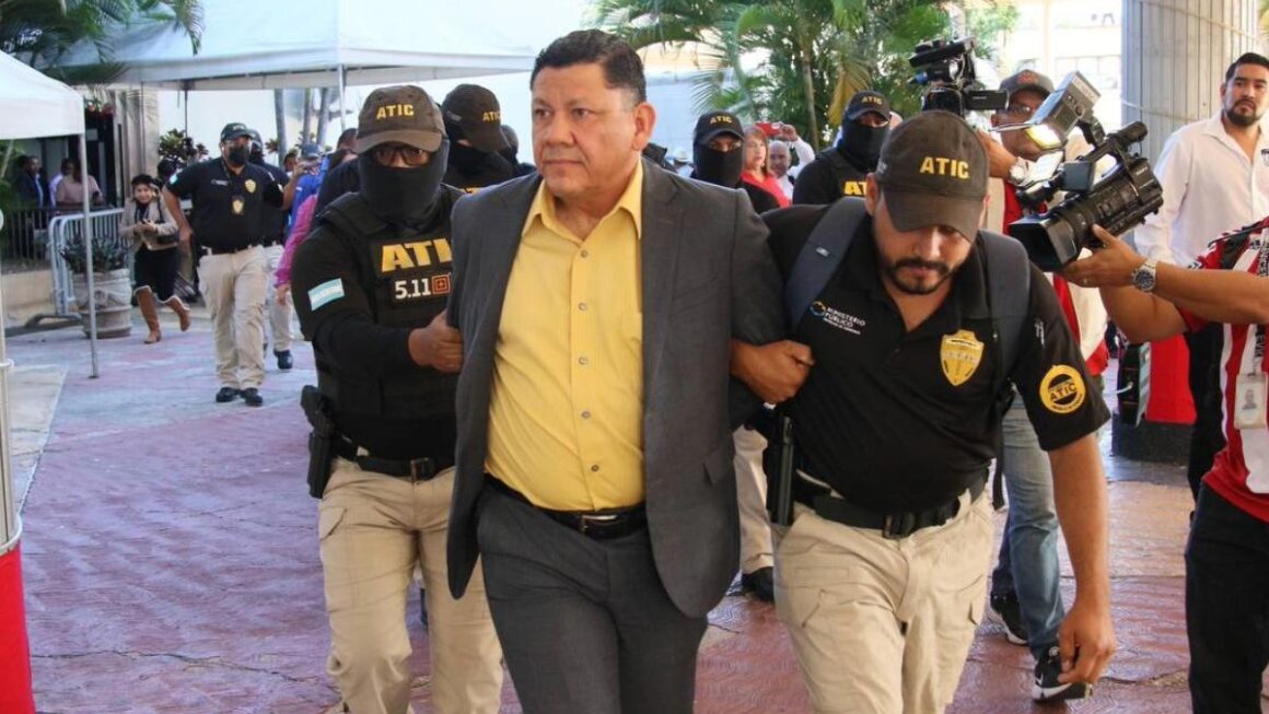 ATIC captura al asesor del presidente del Congreso por obstrucción a la justicia 