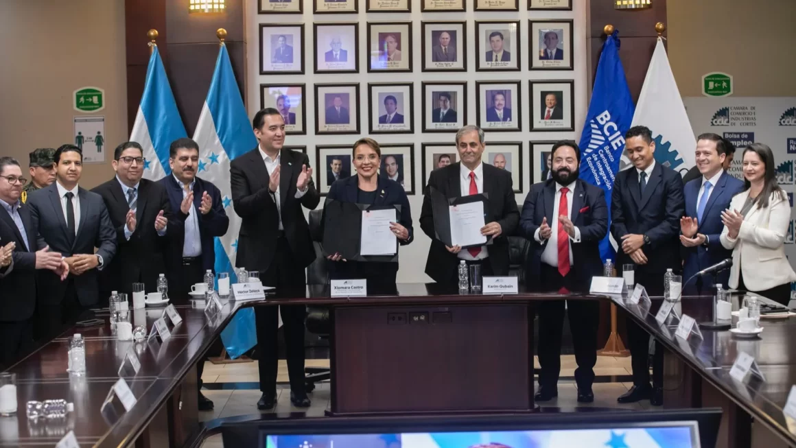 Gobierno y BCIE firman préstamo de $ 300 millones para construcción de represa multipropósito El Tablón 