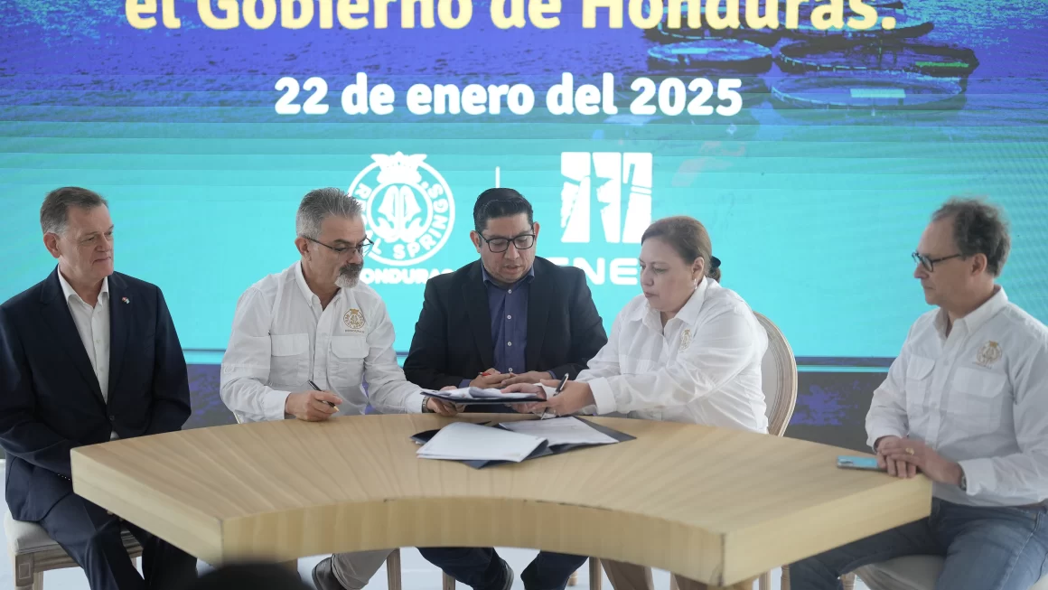 ENEE y empresa Regal Springs firman acuerdo que beneficiará a unas 300 comunidades aledañas a la Hidroeléctrica “El Cajón”