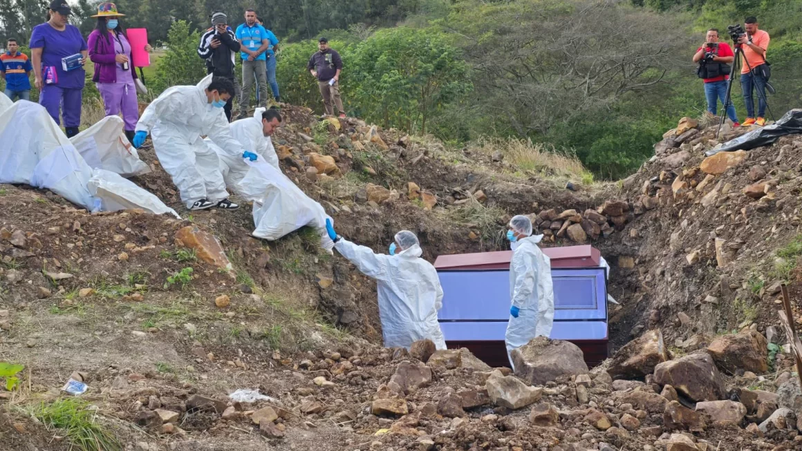 MP realiza primera inhumación del año de 40 cadáveres no reclamados en la morgue capitalina