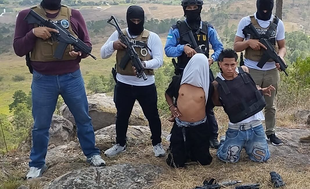 Autoridades capturan a supuesto gatilleros y extorsionadores tras enfrentamiento en Valle de Amarateca