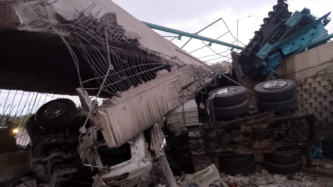 Unos 60 millones de lempiras costaría rehabilitar puente colapsado en salida a Valle de Ángeles