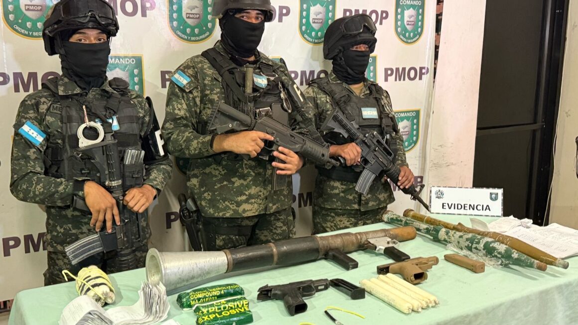 Policía militar decomisa arsenal tras enfrentamiento con antisociales en La Lima, Cortés