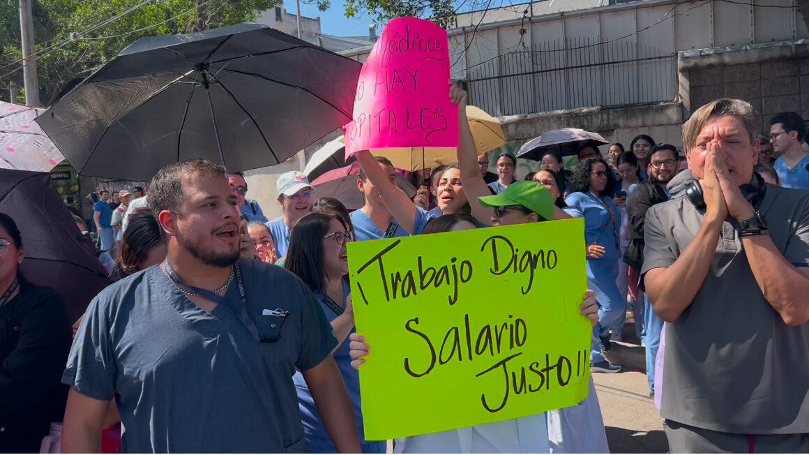 Gremio médico anuncia que el próximo lunes retoma huelgas por falta de pago 