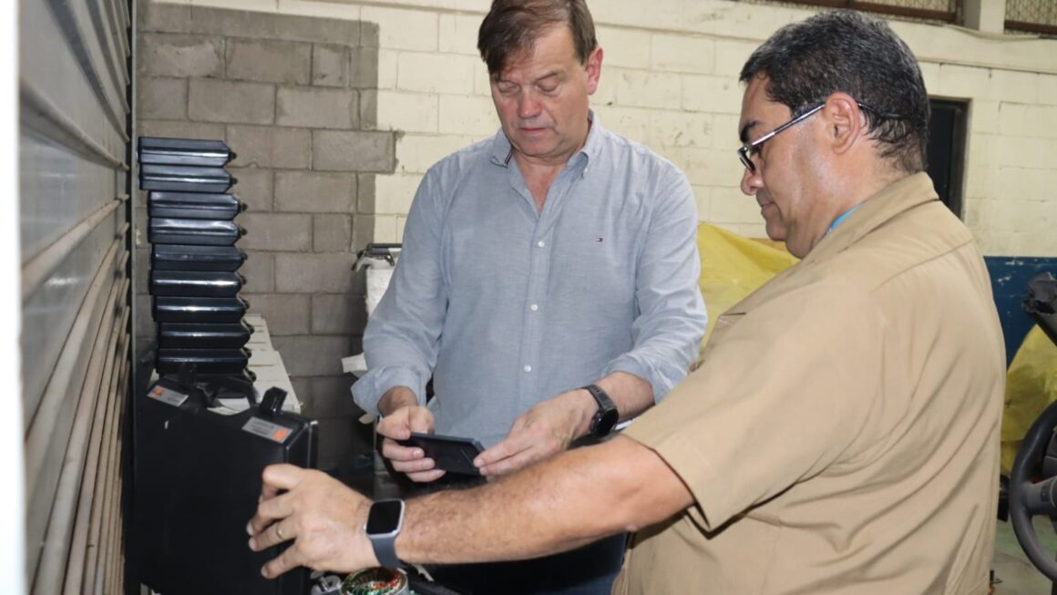 Delegación Internacional Visita INFOP para Impulsar Proyecto de Autotrónica y Electromovilidad