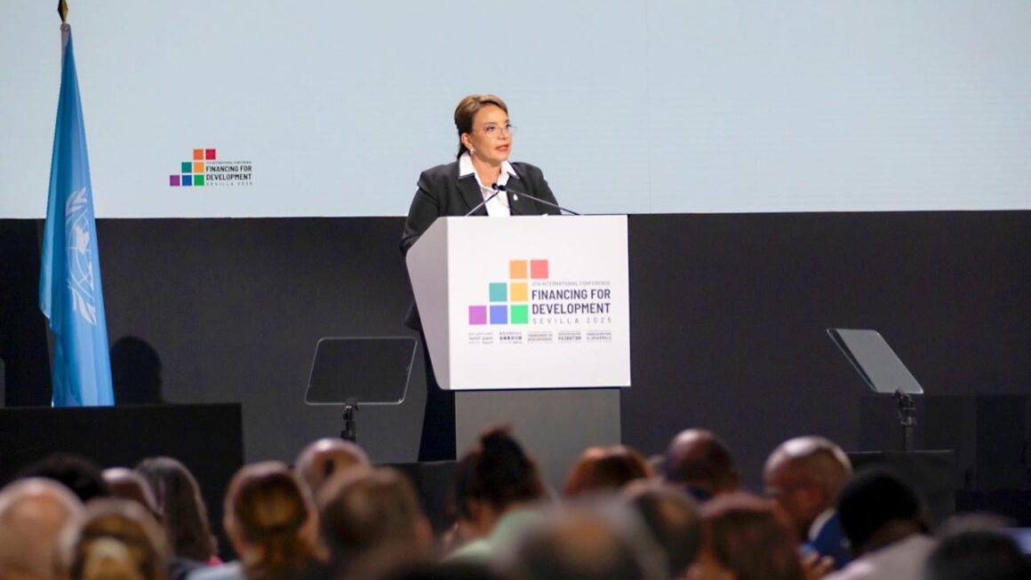 Presidenta Xiomara Castro denuncia desigualdad financiera y modelo neoliberal en Conferencia de la ONU
