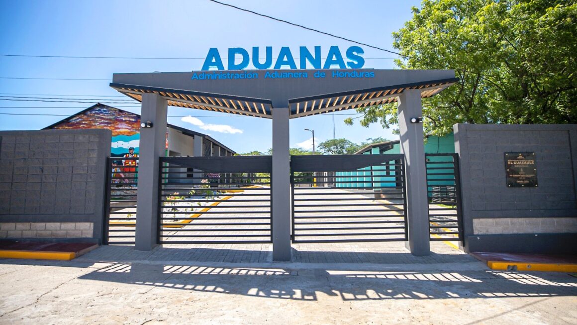 Xiomara Castro entrega renovada Aduana de Guasaule con módulos habitacionales