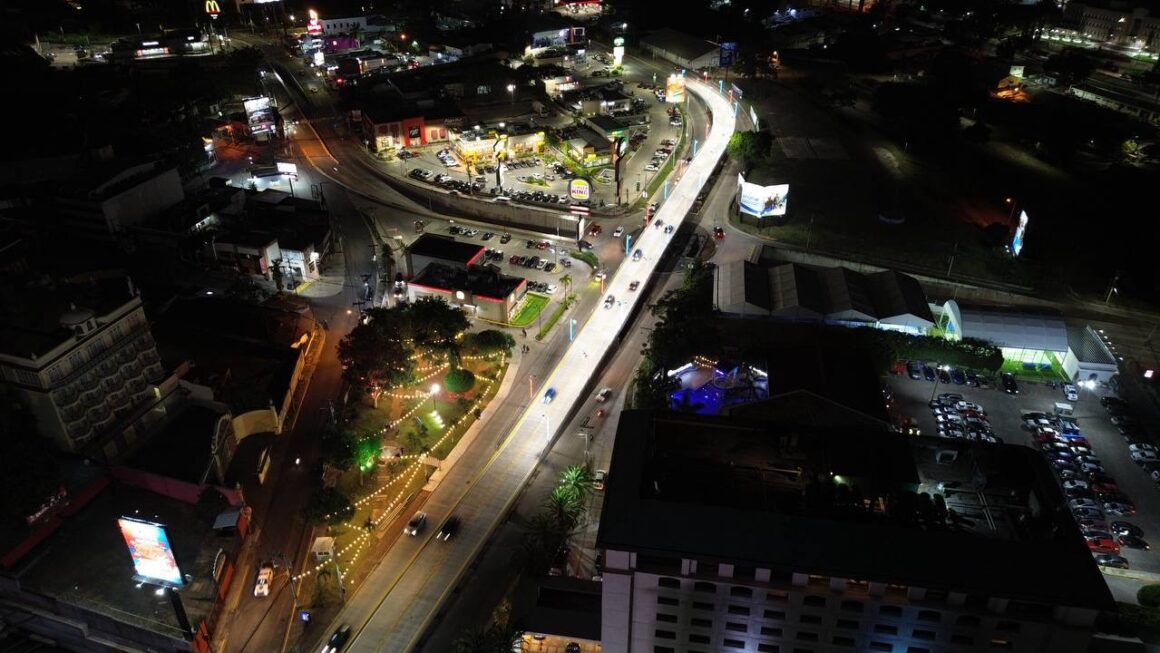AMDC habilita paso elevado en bulevar Juan Pablo II en Tegucigalpa