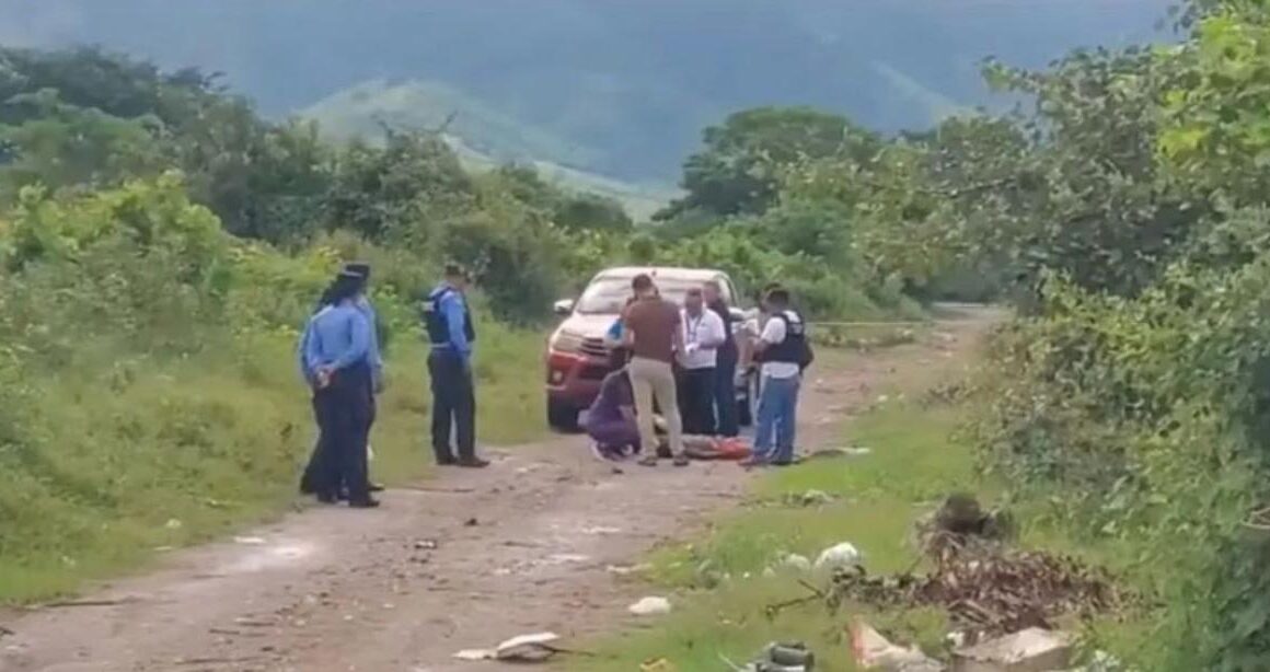 Encuentran muerta a mujer en solar baldío en Yoro