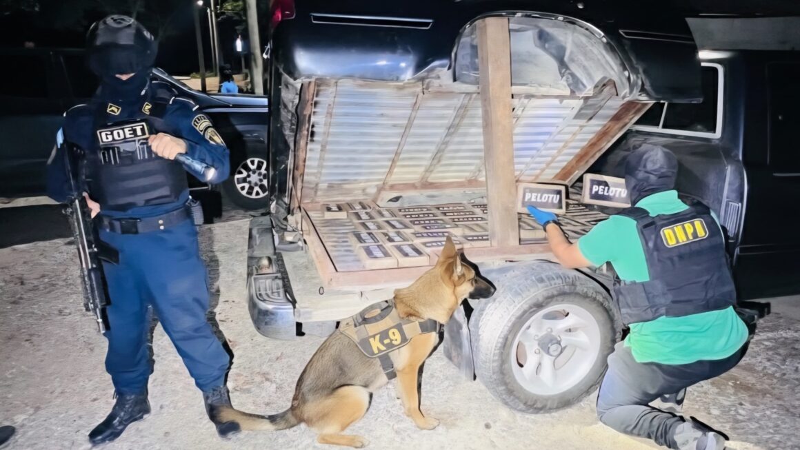 Unos 44 kilos de cocaína decomisa policía fronteriza de Santa Bárbara 
