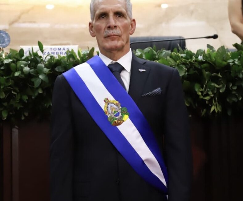 Nasry Asfura asumió la presidencia de Honduras en el Congreso Nacional