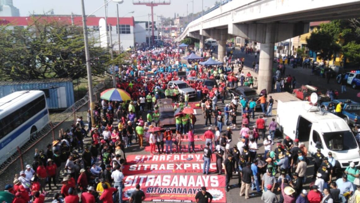Multitudinaria marcha en varias ciudades de Honduras este 1 de mayo